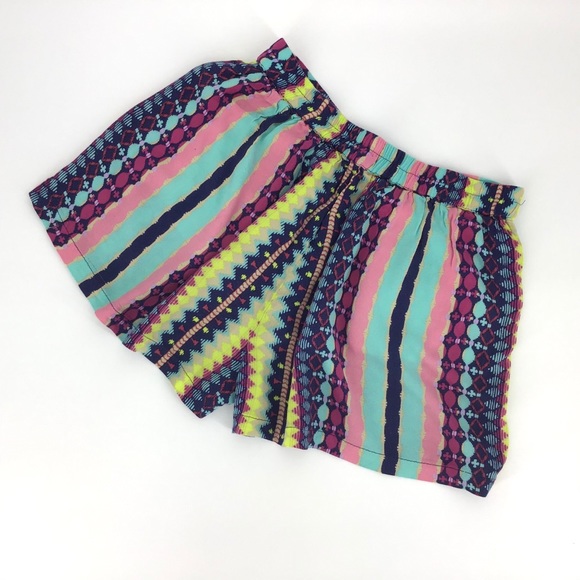 2/$25 Jessica Simpson Girls Striped Shorts, Med. (10/12) - Picture 2 of 15